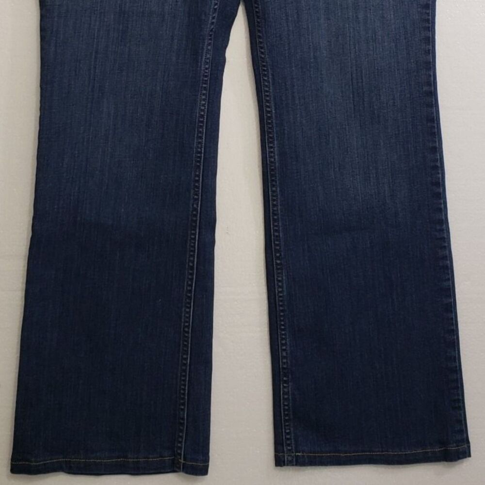 Duluth Women's Straight Leg Jeans, Size 12 - Picture 6 of 11
